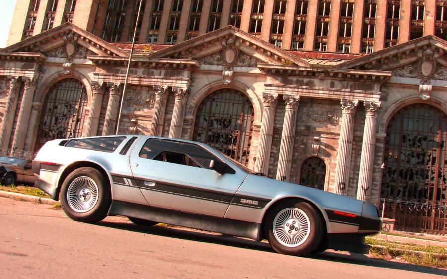  DeLorean DMC-12 1989 года  (фото 6 из 32)